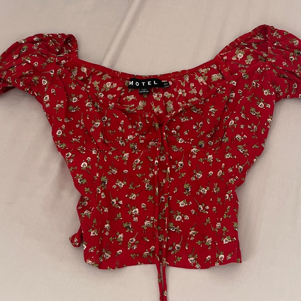 motel rocks xs off shoulder red floral top